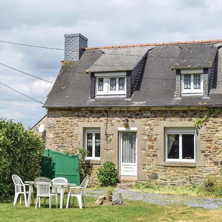 Lovely Home In Le Faouet With Kitchen Exterior foto